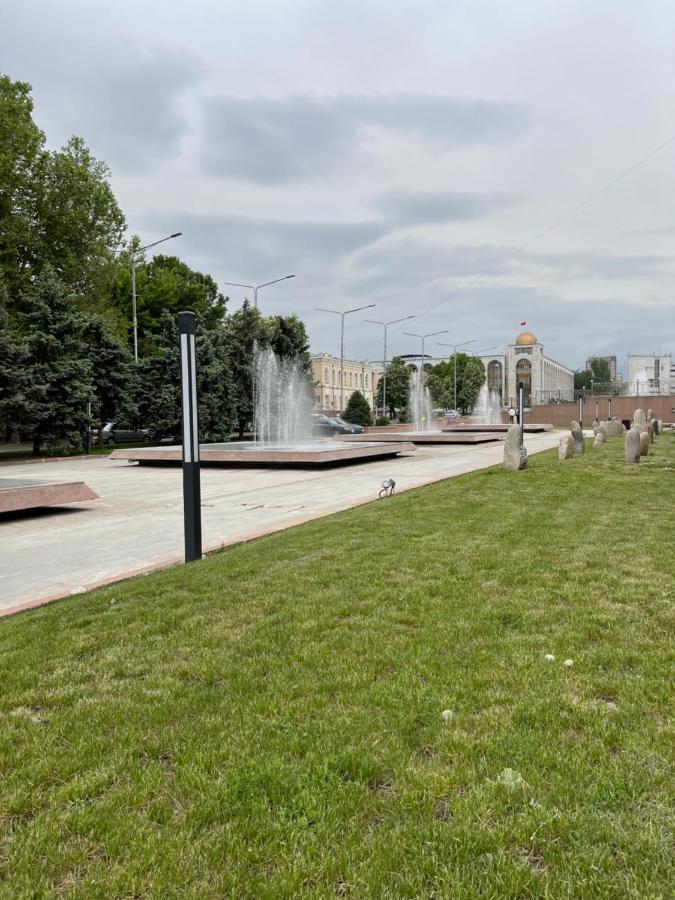 Logvinenko Apartment Bishkek Bagian luar foto